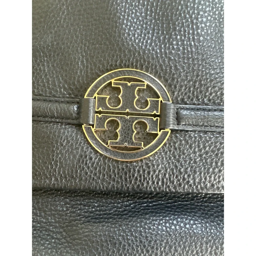 Tory‎ Burch Amanda Foldover Crossbody Bag Black Pebbled Leather Gold Logo purse